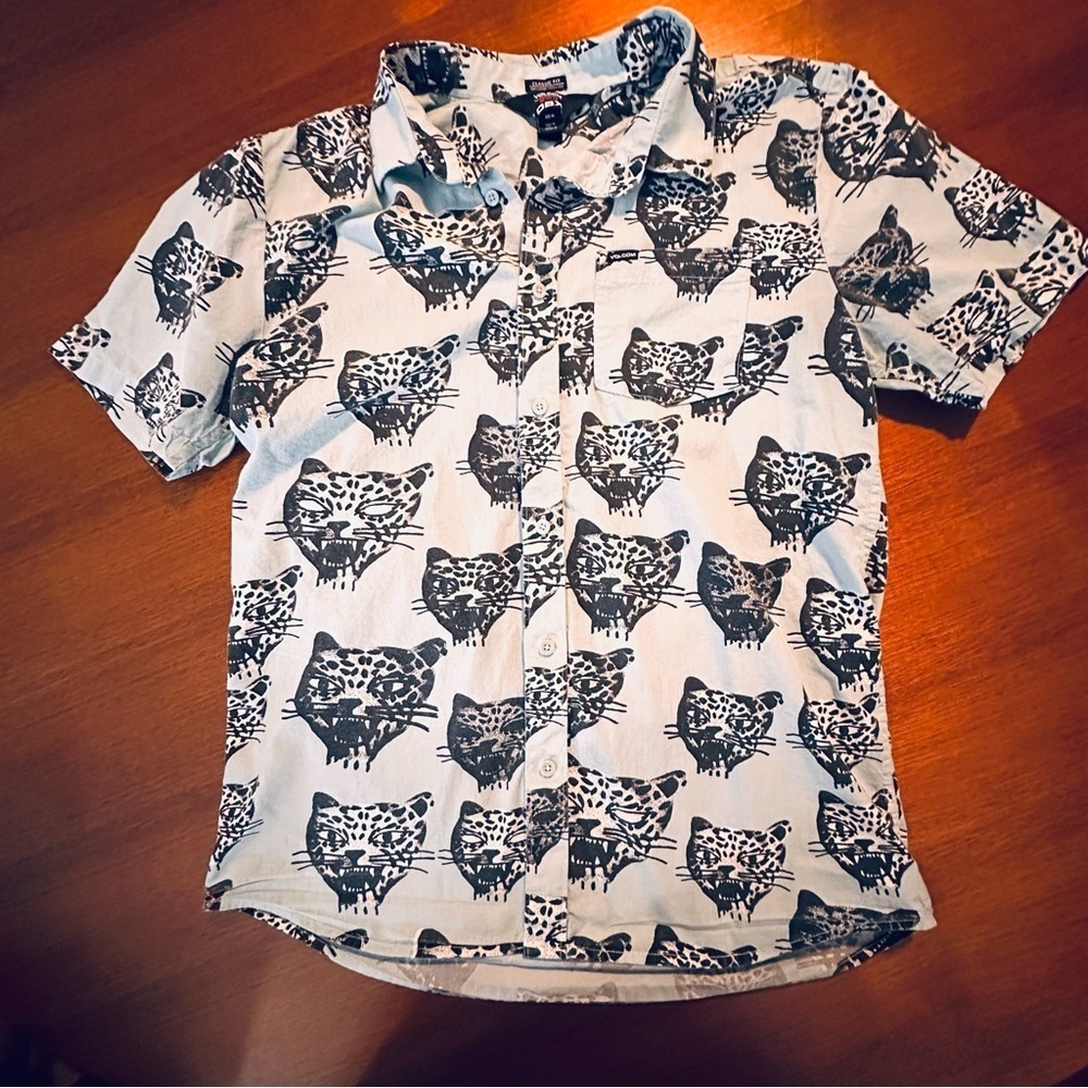 Men’s Volcom OBX Netflix Cat Shirt Button Up Outer Banks Panther Size Medium